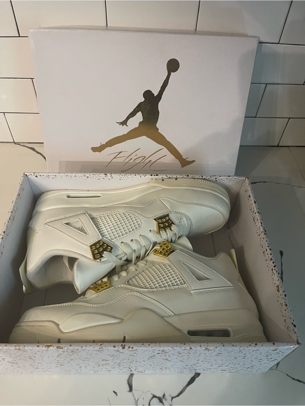Mens Retro 4 Metallic Gold Size 11.5. - Picture 2 of 8